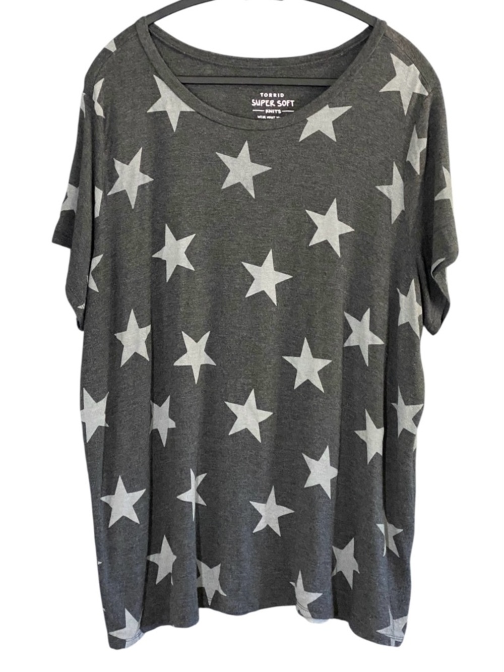 Torrid Super Soft Knit Tee w/ Stars Size 3X Heather Grey